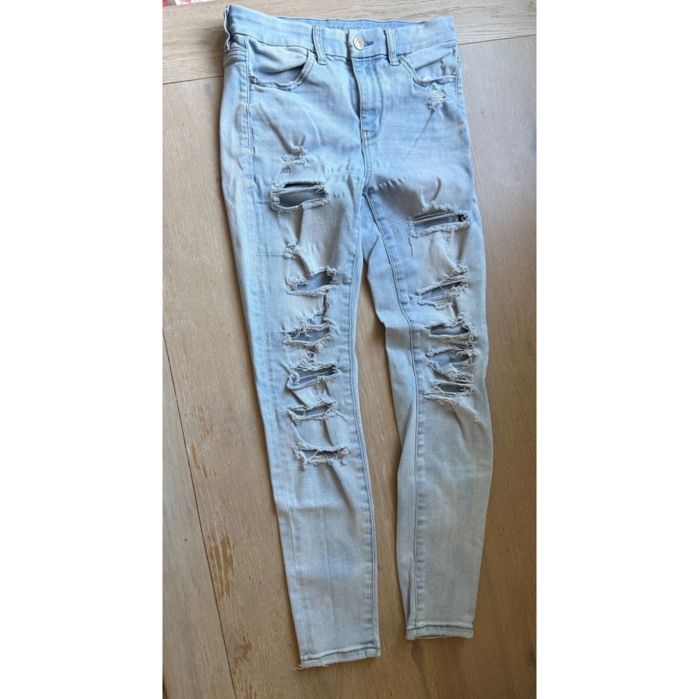 American Eagle Forever Soft Skinny Jeans Light Wash Distressed‎ Shredded Size 6S